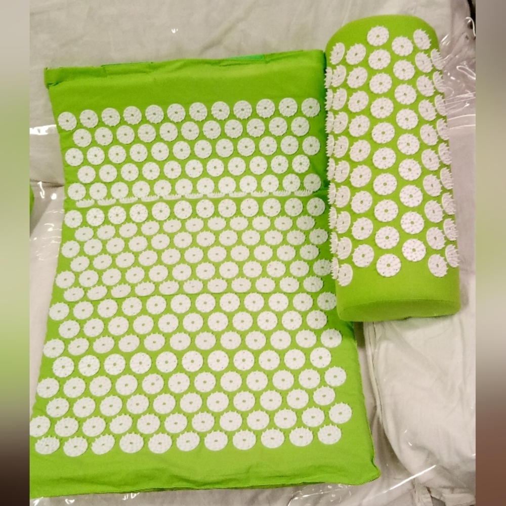 Acupuncture Pad, Pillow, & Carring Bag